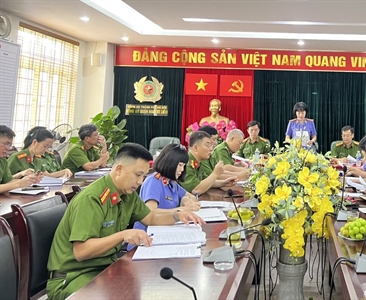 Viện KSND quận Nam Từ Liêm tiến hành trực tiếp kiểm sát việc tiếp nhận, giải...